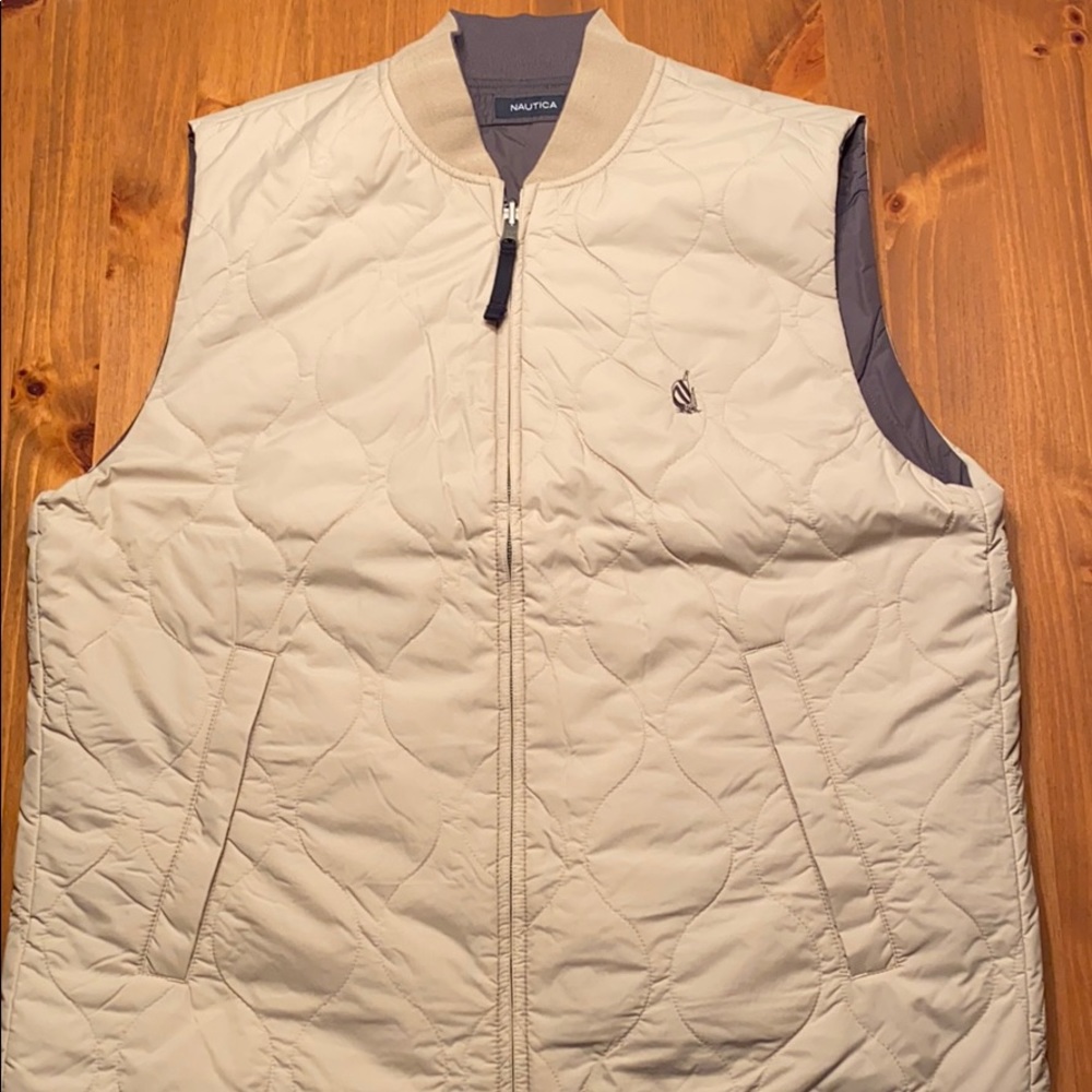 Nautica Puffer Vest Reversible Tan/Grey LN